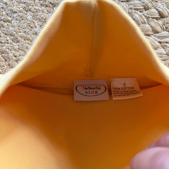 Lot/2 Turtlenecks, 6 - Picture 2 of 4